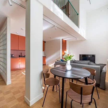 Bright Designer Loft In The City Center Appartement Riga