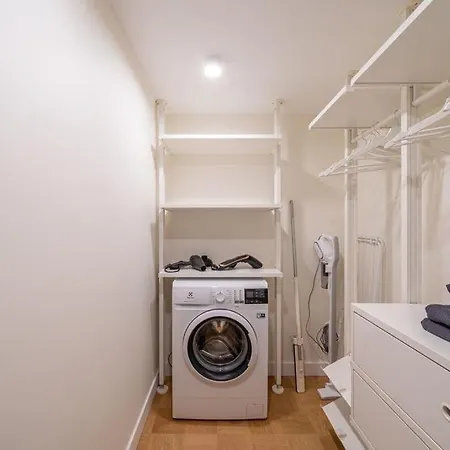 Bright Designer Loft In The City Center * ריגה