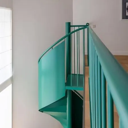 Bright Designer Loft In The City Center ריגה